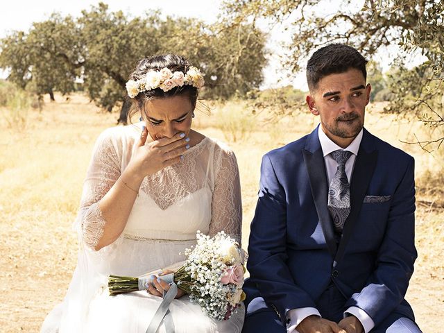 La boda de Alejandra y Ángel en La Roca De La Sierra, Badajoz 22