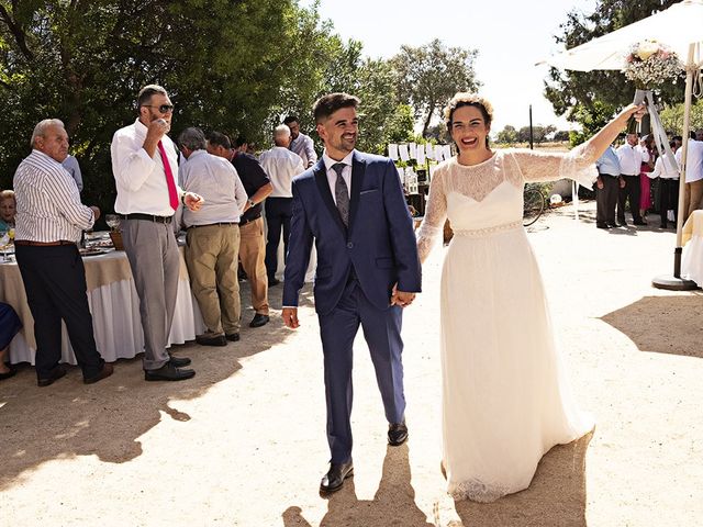 La boda de Alejandra y Ángel en La Roca De La Sierra, Badajoz 57