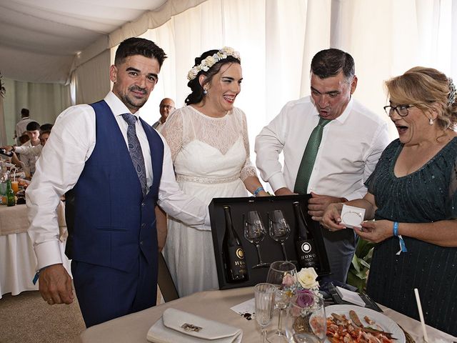 La boda de Alejandra y Ángel en La Roca De La Sierra, Badajoz 70