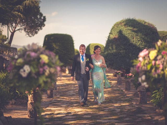 La boda de Joe y Lara en Torrelodones, Madrid 16