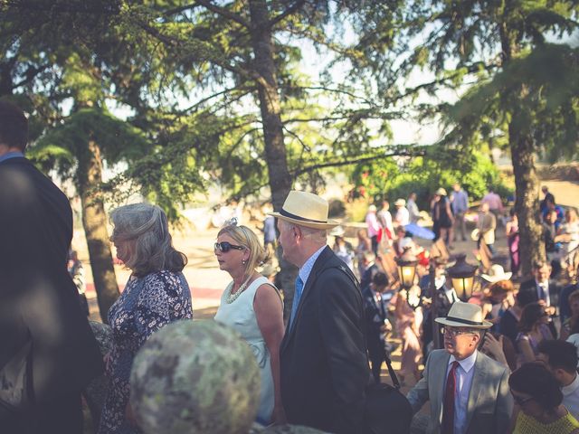 La boda de Joe y Lara en Torrelodones, Madrid 29