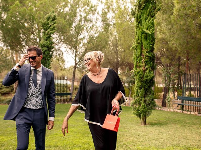 La boda de Carlos y Amanay en Valdetorres De Jarama, Madrid 23