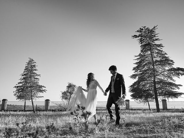 La boda de Juan Antonio y Carmen en Villafranca De Los Barros, Badajoz 31