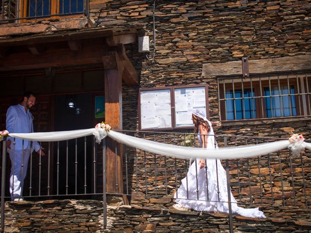 La boda de Nacho y Olga en Campillo De Ranas, Guadalajara 36