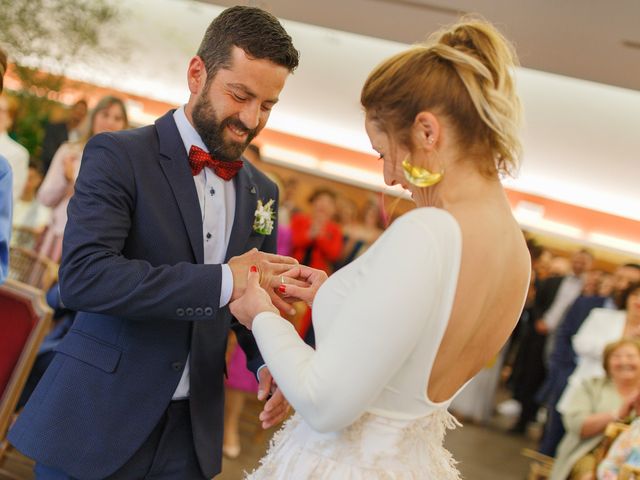 La boda de Hugo y Chari en A Coruña, A Coruña 11