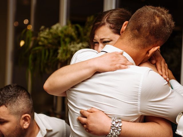 La boda de Alex y Hanna en Sant Vicenç De Montalt, Barcelona 95