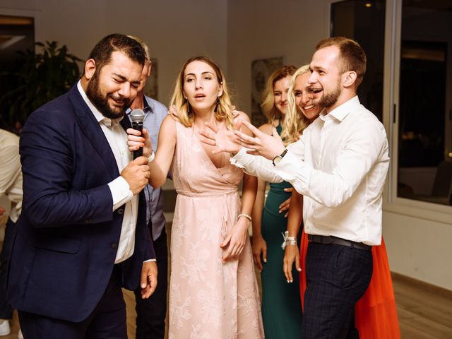 La boda de Alex y Hanna en Sant Vicenç De Montalt, Barcelona 99