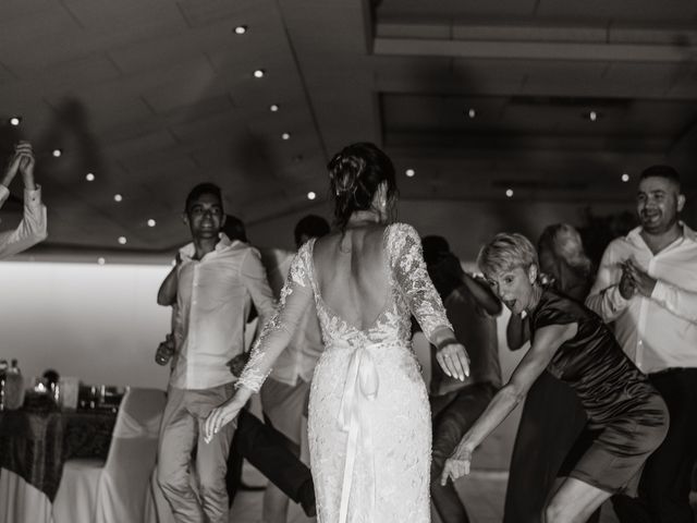 La boda de Alex y Hanna en Sant Vicenç De Montalt, Barcelona 130