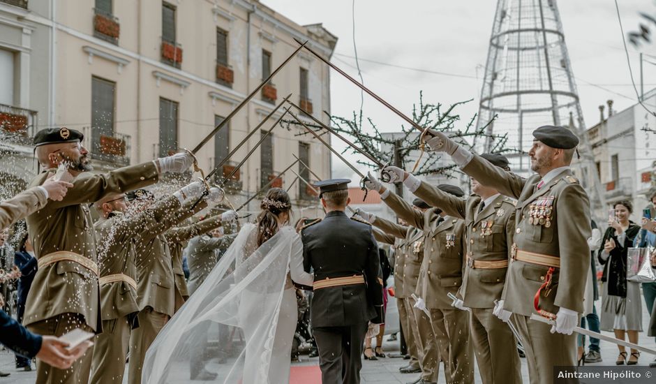 La boda de Jose Juan y Elena en Mérida, Badajoz