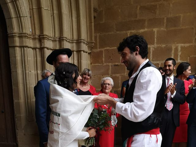 La boda de Rubén y Maria en Santa Gadea Del Cid, Burgos 19