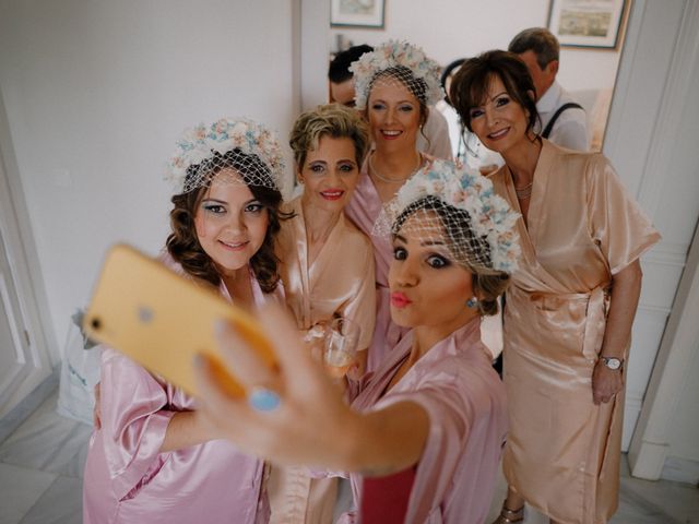 La boda de Dylan y Almudena en Jerez De La Frontera, Cádiz 3