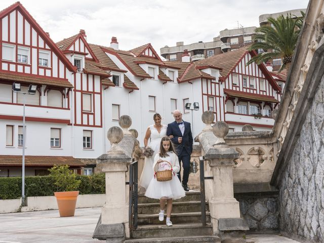 La boda de Ibai y Rosa en Santurtzi, Vizcaya 13