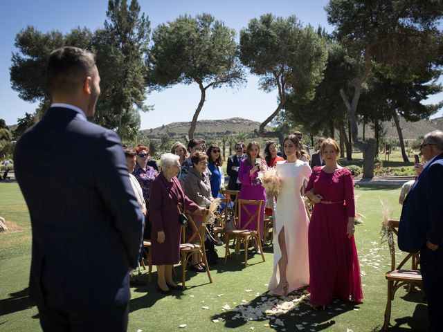 La boda de María y Ismael en Alacant/alicante, Alicante 15