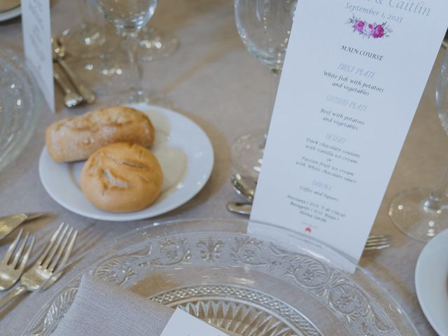 La boda de Eduard y Caitlin en Sant Vicenç De Montalt, Barcelona 4