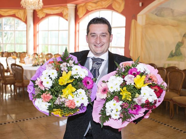 La boda de Santiago y Ester en Albelda De Iregua, La Rioja 26