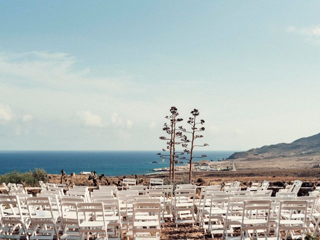 La boda de Miguel y Isa en La Isleta, Almería 12