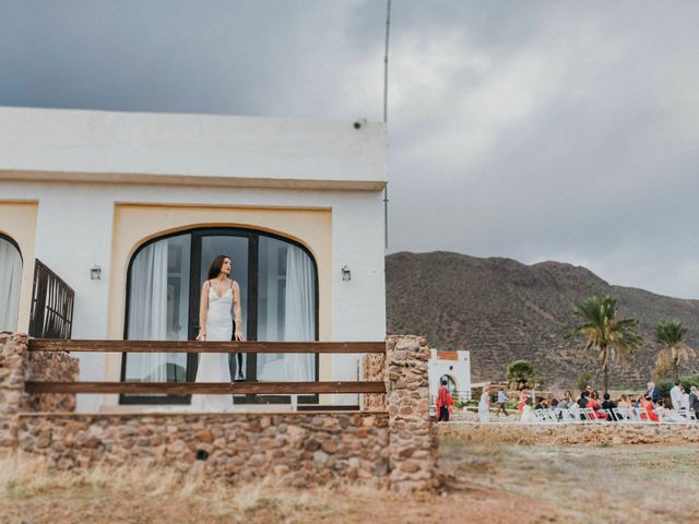 La boda de Miguel y Isa en La Isleta, Almería 40