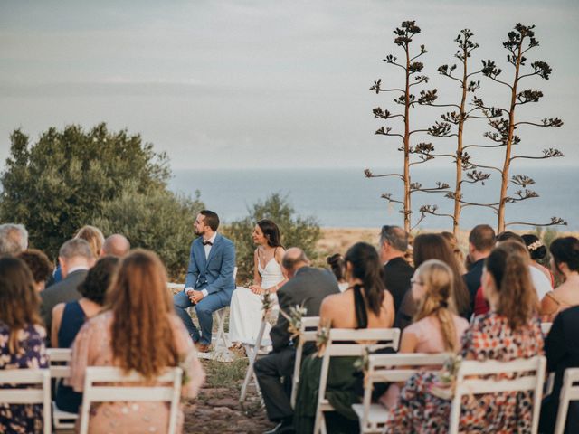 La boda de Miguel y Isa en La Isleta, Almería 23