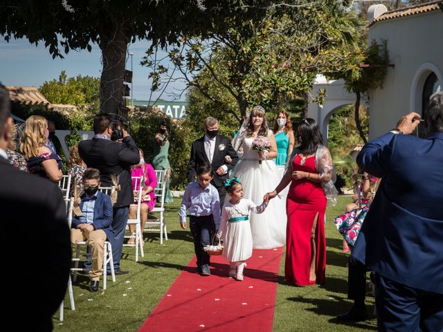 La boda de Yolanda y Omar en Lora De Estepa, Sevilla 13