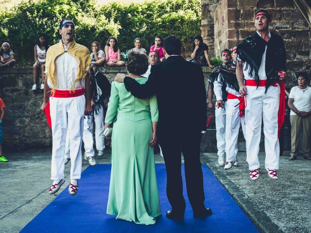 La boda de Gustavo y Maria José en Fresneda De La Sierra Tiron, Burgos 13