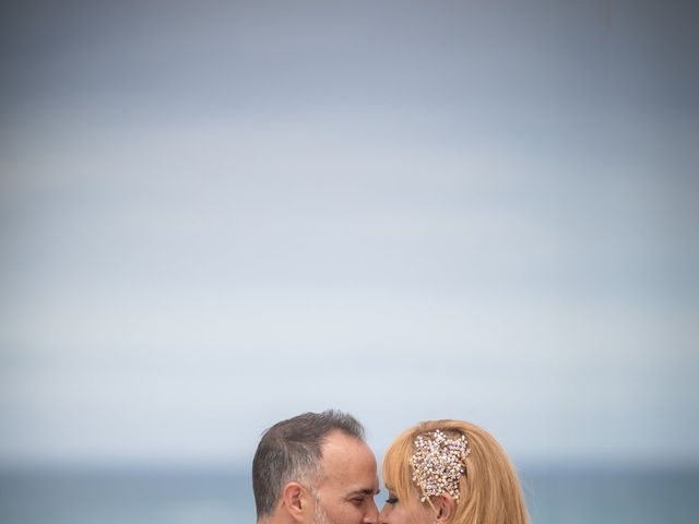 La boda de Mónica y Manuel en Arteixo, A Coruña 21