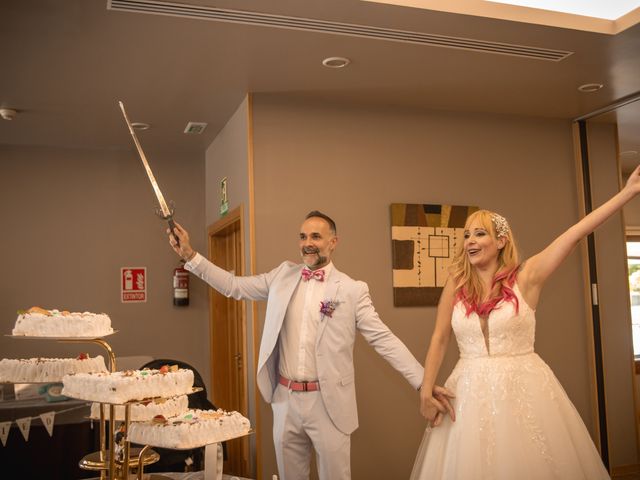 La boda de Mónica y Manuel en Arteixo, A Coruña 29