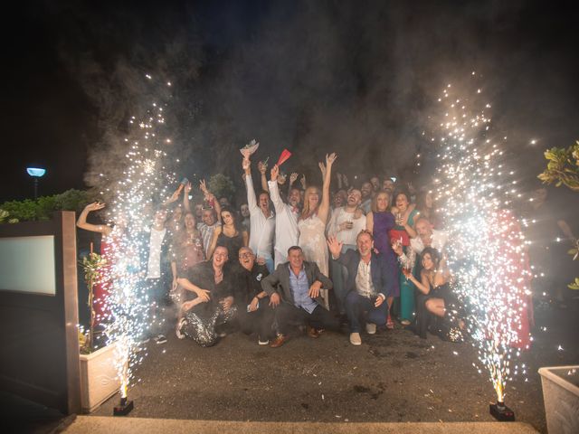 La boda de Mónica y Manuel en Arteixo, A Coruña 41