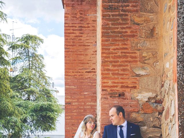 La boda de Jonathan y Rocío en Villafranca De Los Barros, Badajoz 47