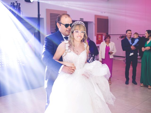 La boda de Jonathan y Rocío en Villafranca De Los Barros, Badajoz 69
