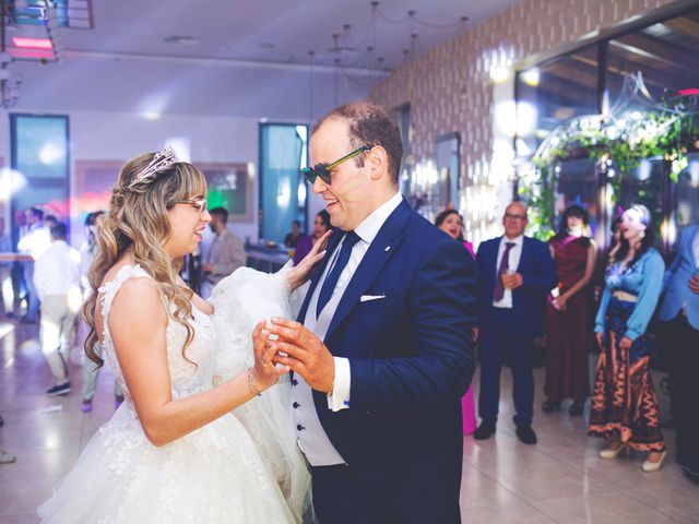 La boda de Jonathan y Rocío en Villafranca De Los Barros, Badajoz 71