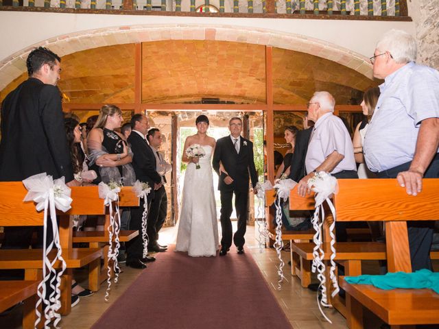 La boda de Francesc y Anna en Campllong, Girona 17