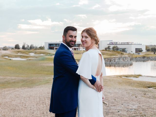 La boda de Monish y Elena en Alcalá De Henares, Madrid 91