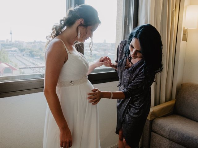 La boda de Cano y Anca en San Agustin De Guadalix, Madrid 33