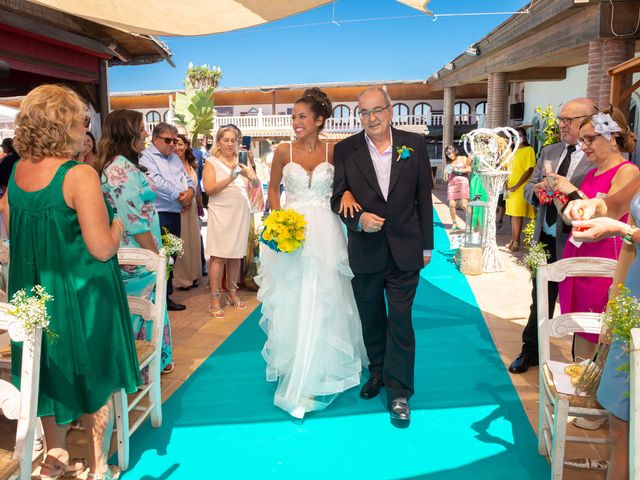 La boda de Paola y Juanmi en Benajarafe, Málaga 3