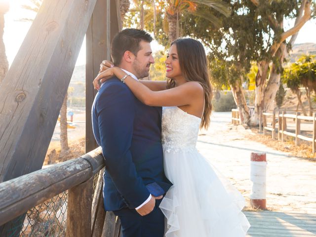 La boda de Paola y Juanmi en Benajarafe, Málaga 29