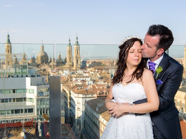 La boda de César y Silvia en Zaragoza, Zaragoza 210