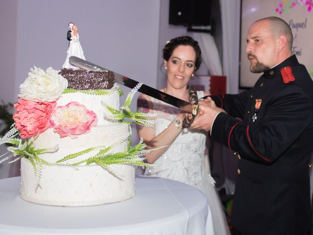 La boda de Emiliano y Raquel en Villagarcia Del Llano, Cuenca 21