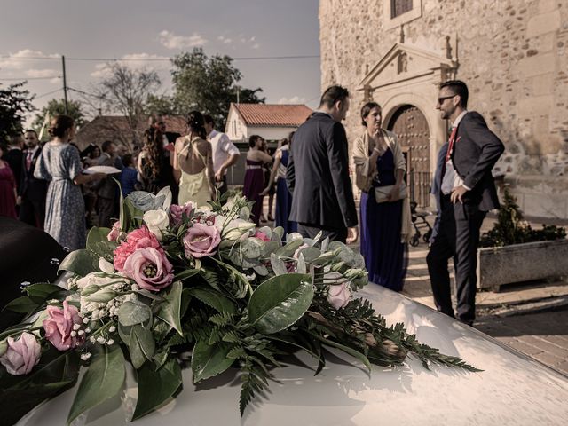 La boda de David y Rosa en Talamanca Del Jarama, Madrid 40