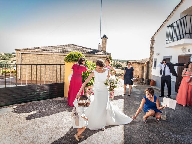 La boda de Sergio y María en Finca Cuarton De Traguntia, Salamanca 25