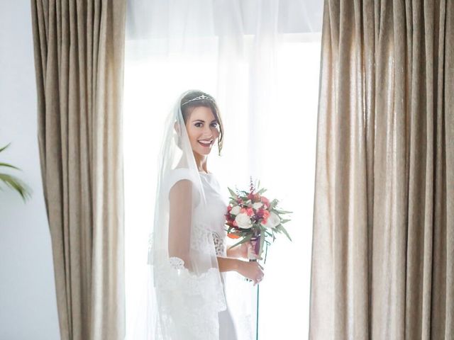 La boda de Javier y Daiana en Málaga, Málaga 13