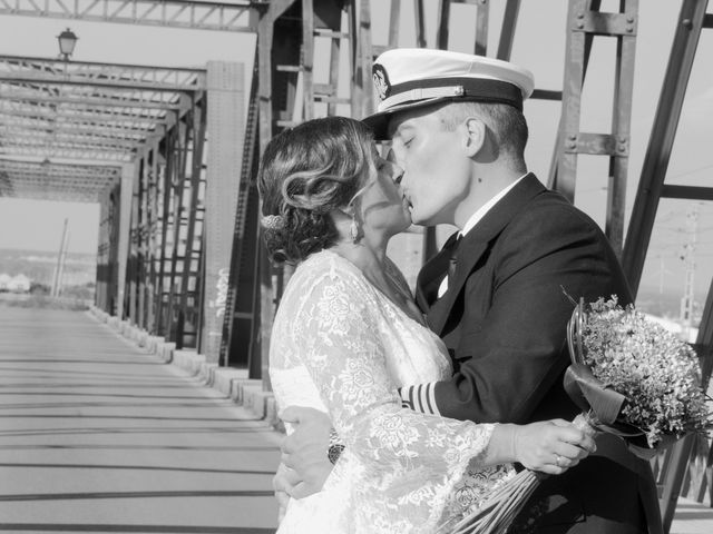 La boda de Javier y Lorena en San Fernando, Cádiz 9
