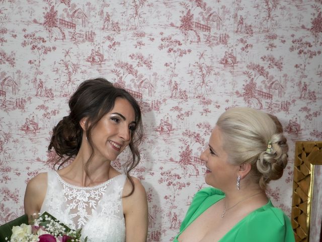 La boda de Zoli y Carmen en Loeches, Madrid 17