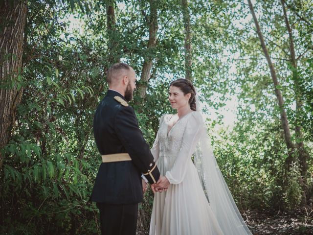 La boda de Alejandro y Rebeca en Villamondrin De Rueda, León 31