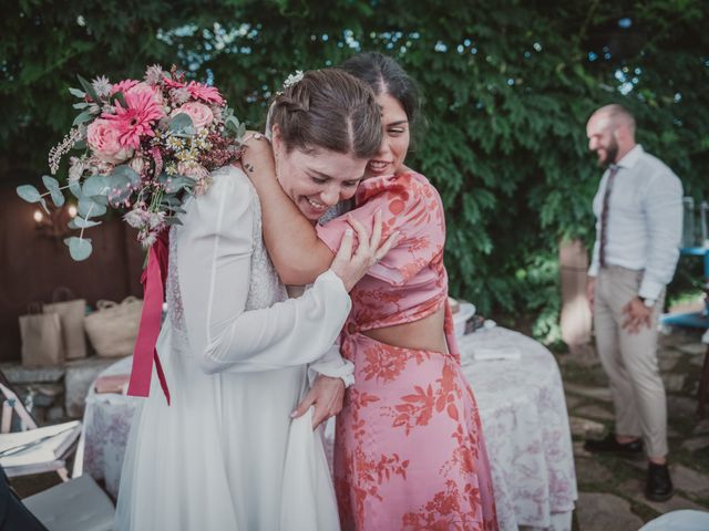 La boda de Alejandro y Rebeca en Villamondrin De Rueda, León 42