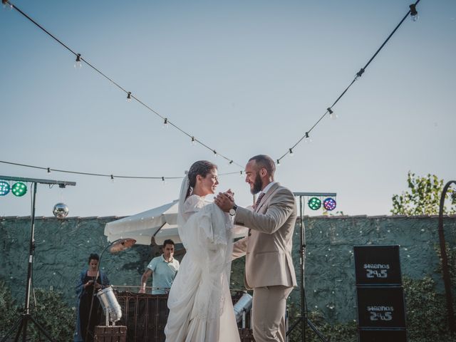 La boda de Alejandro y Rebeca en Villamondrin De Rueda, León 43