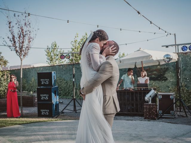 La boda de Alejandro y Rebeca en Villamondrin De Rueda, León 45