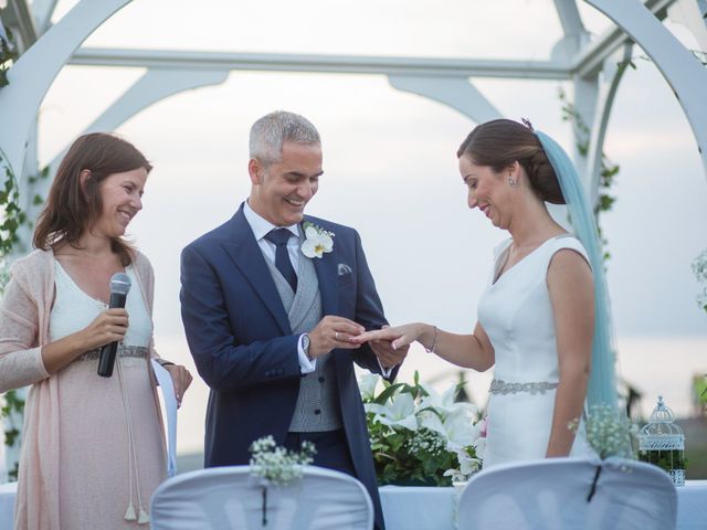 La boda de Rubén y Leila en Motril, Granada 25