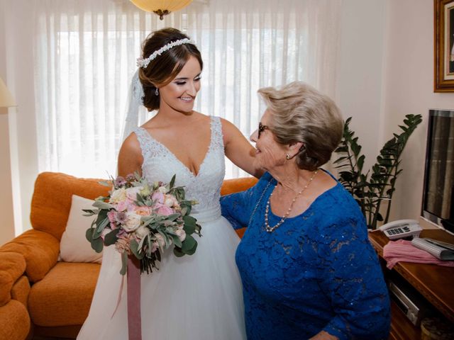 La boda de Rubén y Sandra en L&apos; Alfàs Del Pi, Alicante 17