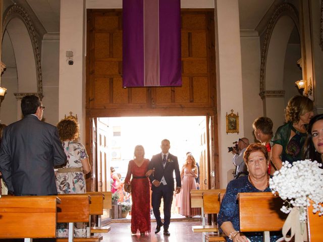 La boda de Rubén y Sandra en L&apos; Alfàs Del Pi, Alicante 29