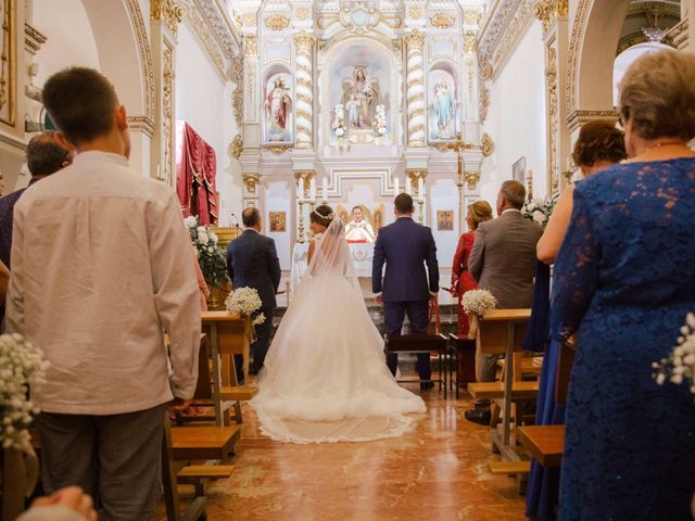 La boda de Rubén y Sandra en L&apos; Alfàs Del Pi, Alicante 39